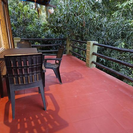 Lotus Riya Home Stay Hampi Exterior foto